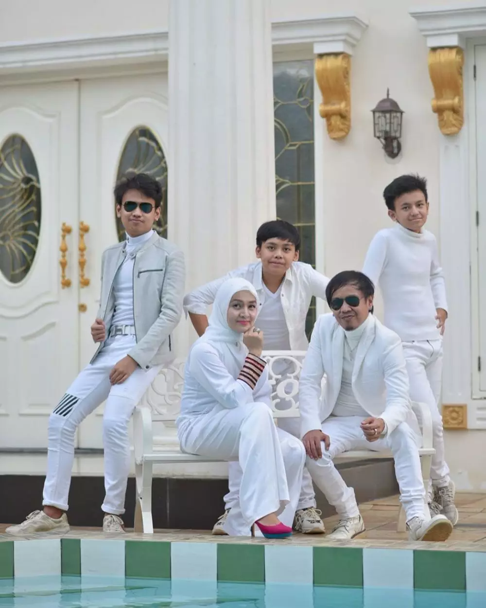 Farry Hugo putra Ian Kasela Instagram