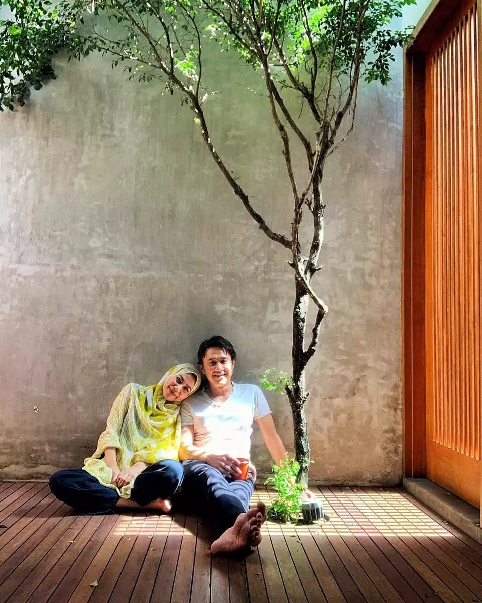 momen manis akum dan istri instagram