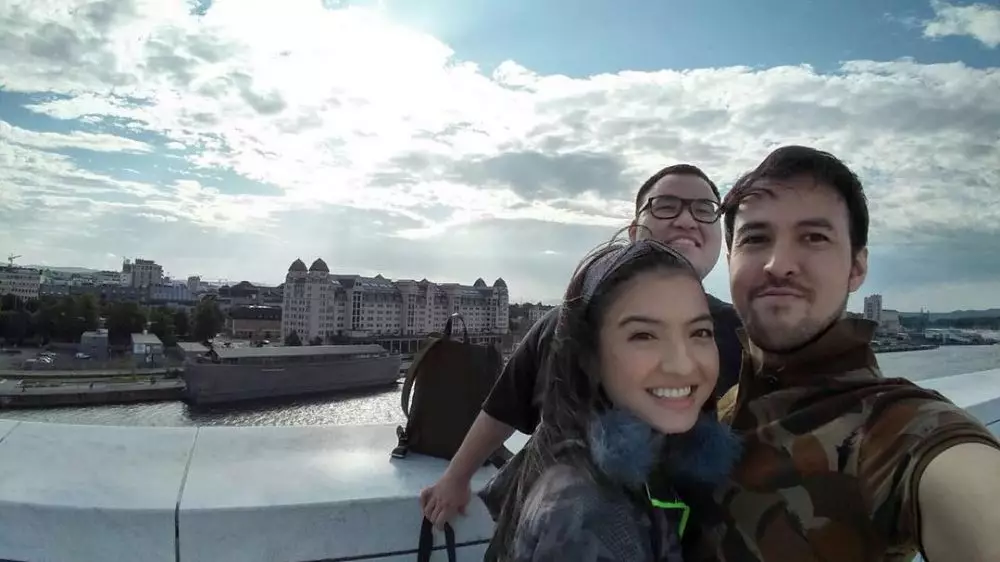 Raline Shah dan dua adik laki-lakinya Instagram