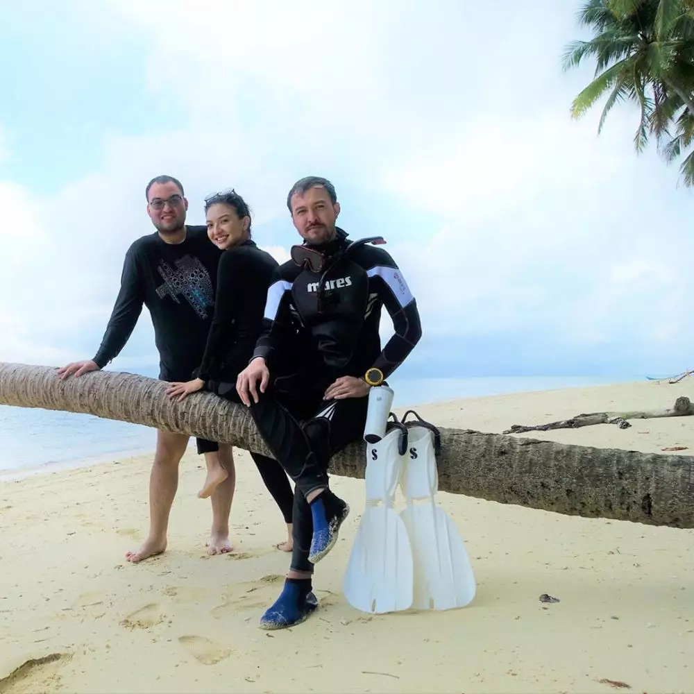 Raline Shah dan dua adik laki-lakinya Instagram