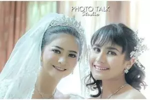 4 Seleb ini punya anak tiri yang jarak usianya kurang 10 tahun