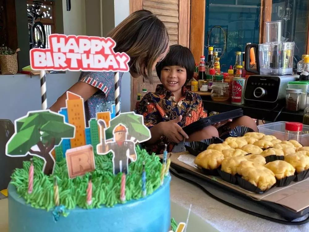 Ulang tahun anak Nirina Zubir © 2020 brilio.net