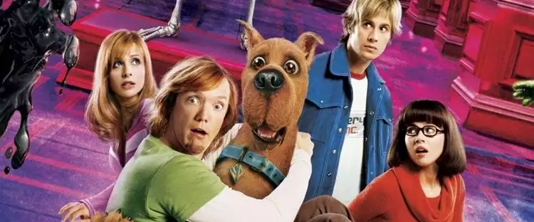18 Tahun berlalu, ini kabar terbaru 5 pemain film Scooby-Doo