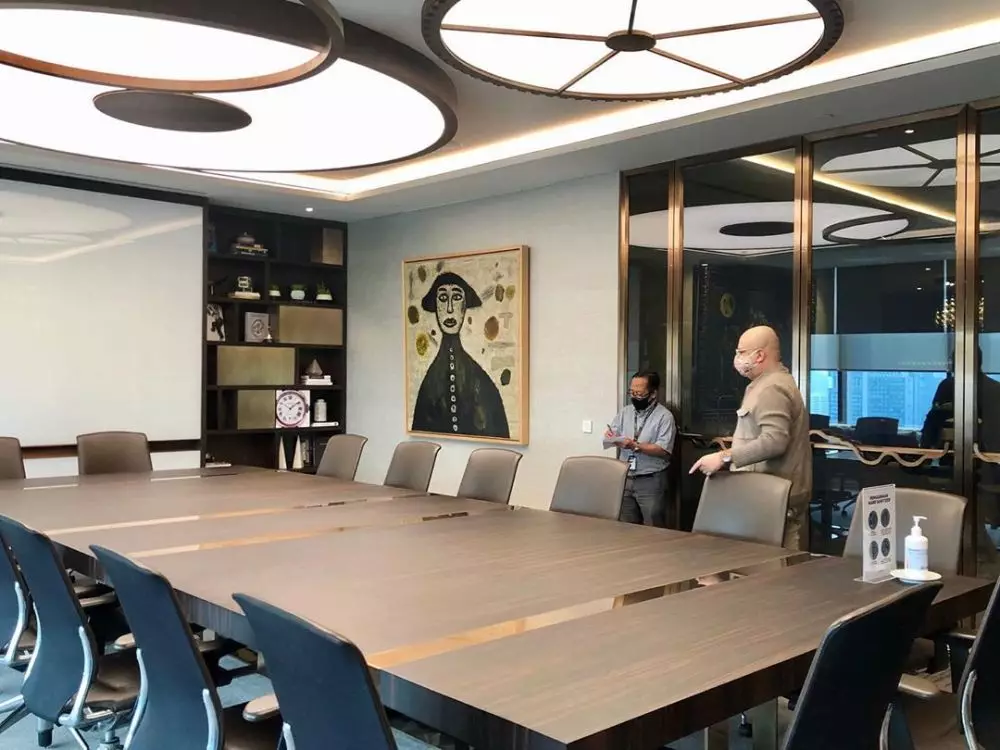 kantor Irwan Mussry Time instagram