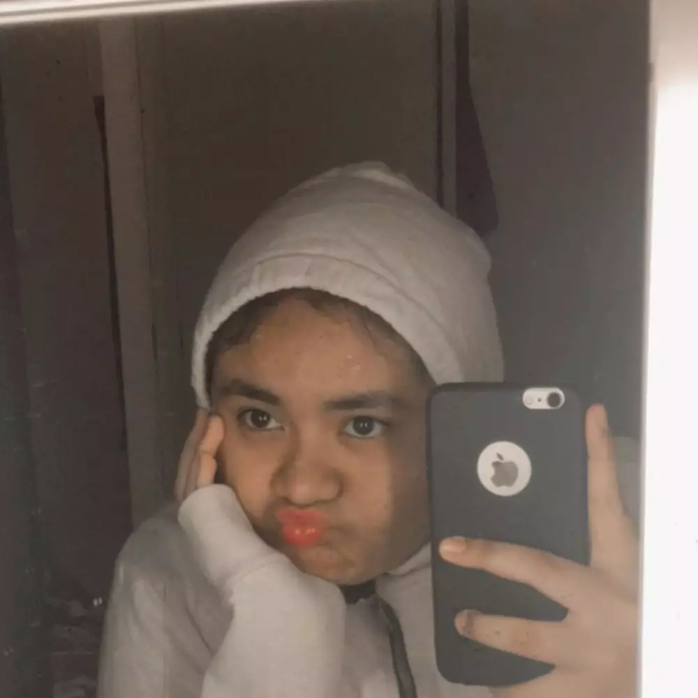 Iyeth Bustami dan tiga putri instagram Iyeth Bustami dan tiga putri instagram