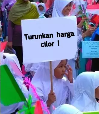meme demo harga makanan  Berbagai sumber