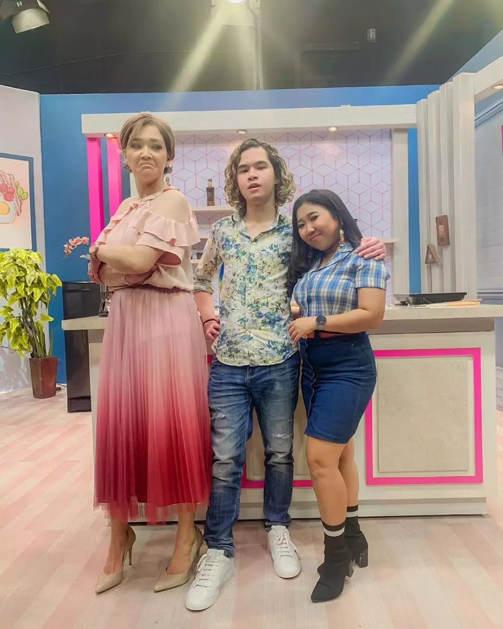 Instagram/@kikysaputrii © 2020 brilio.net Instagram/@kikysaputrii © 2020 brilio.net