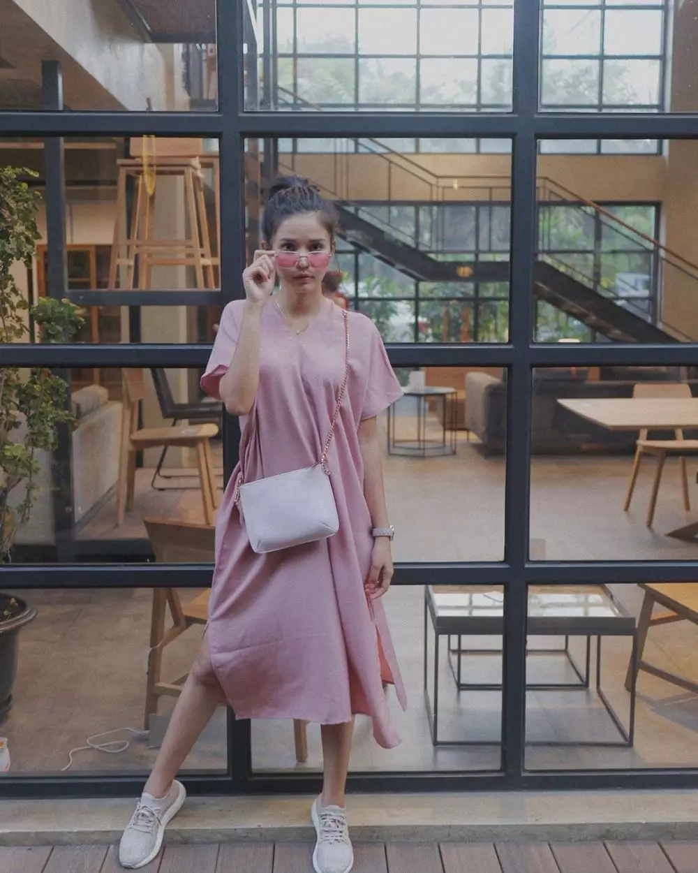 Gaya pemeran FTV Suara Hati Istri Instagram