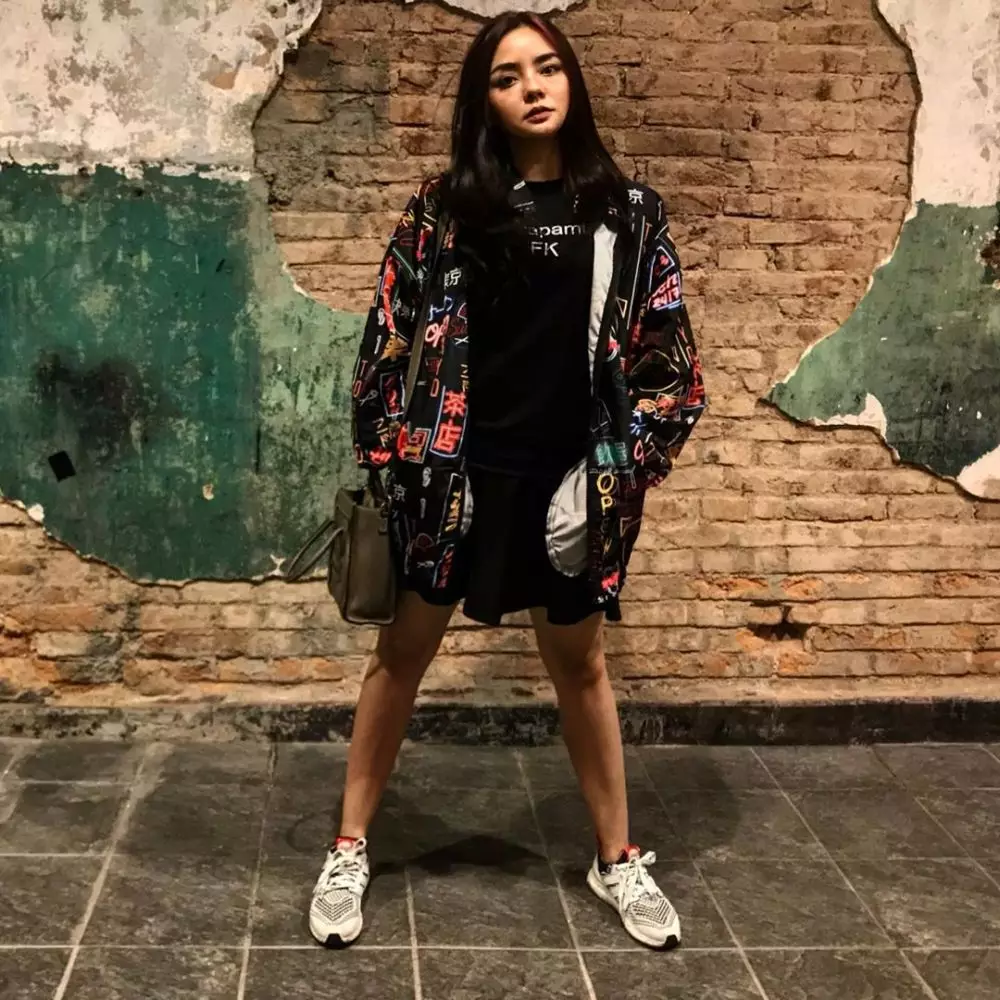 Gaya pemeran FTV Suara Hati Istri Instagram