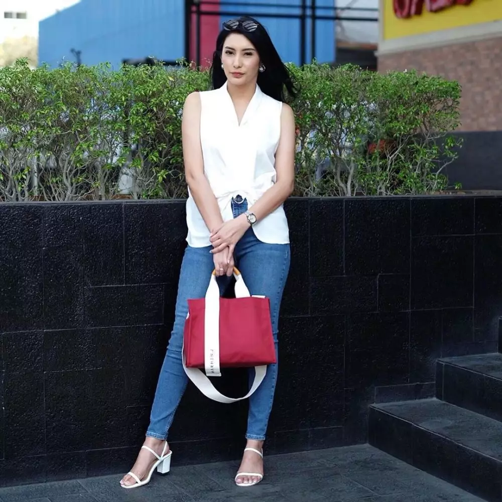 Gaya pemeran FTV Suara Hati Istri Instagram