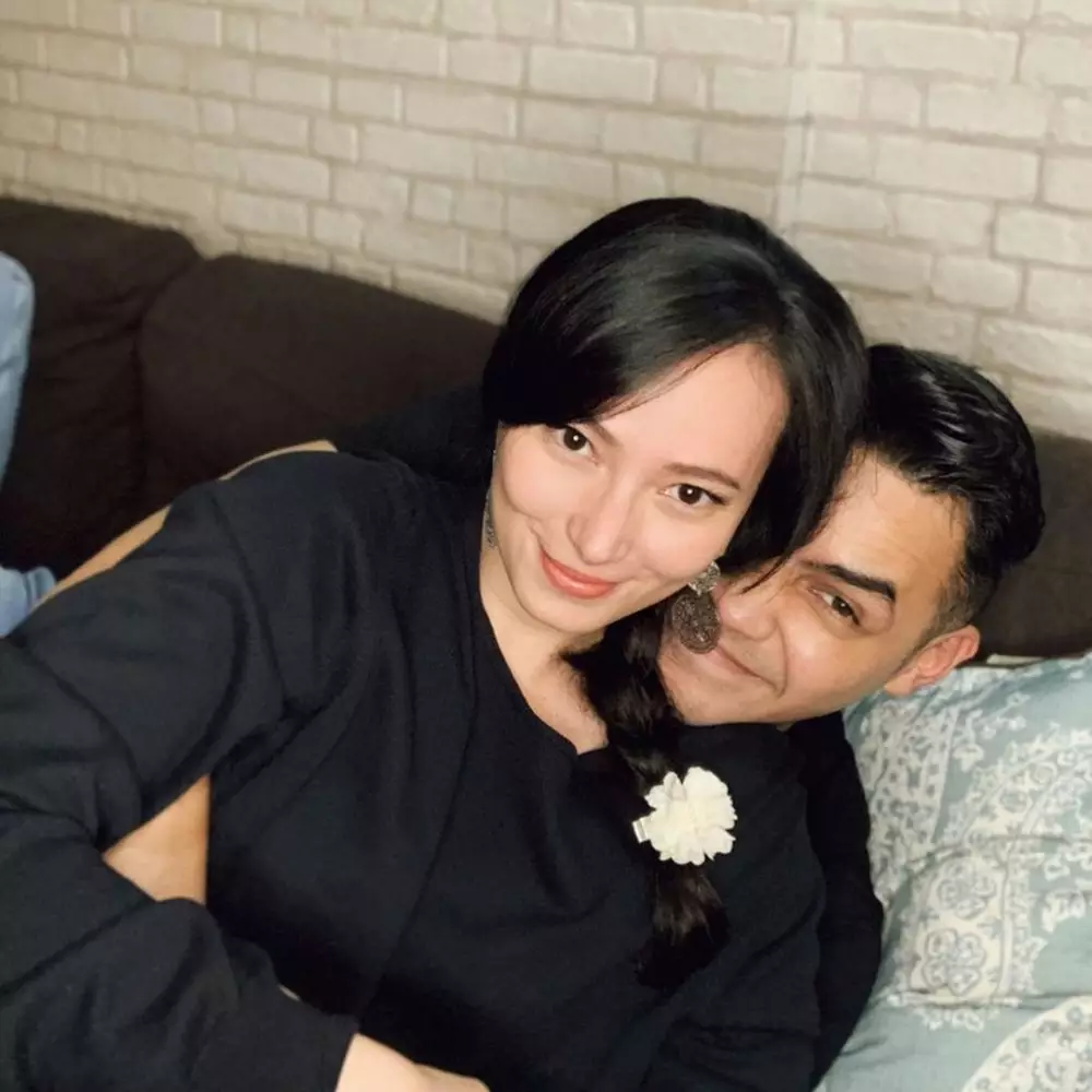 Momen mesra Asmirandah menanti hamil Instagram Momen mesra Asmirandah menanti hamil Instagram