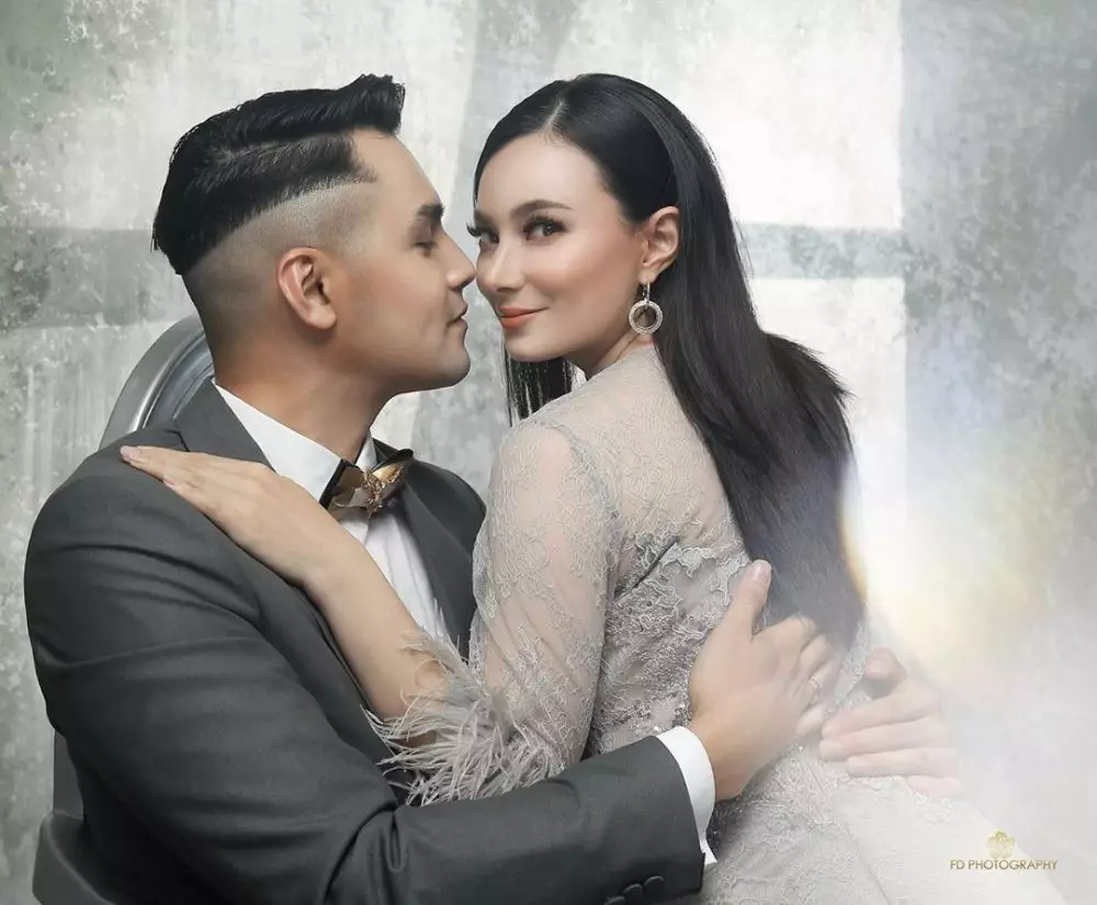 Momen mesra Asmirandah menanti hamil Instagram Momen mesra Asmirandah menanti hamil Instagram