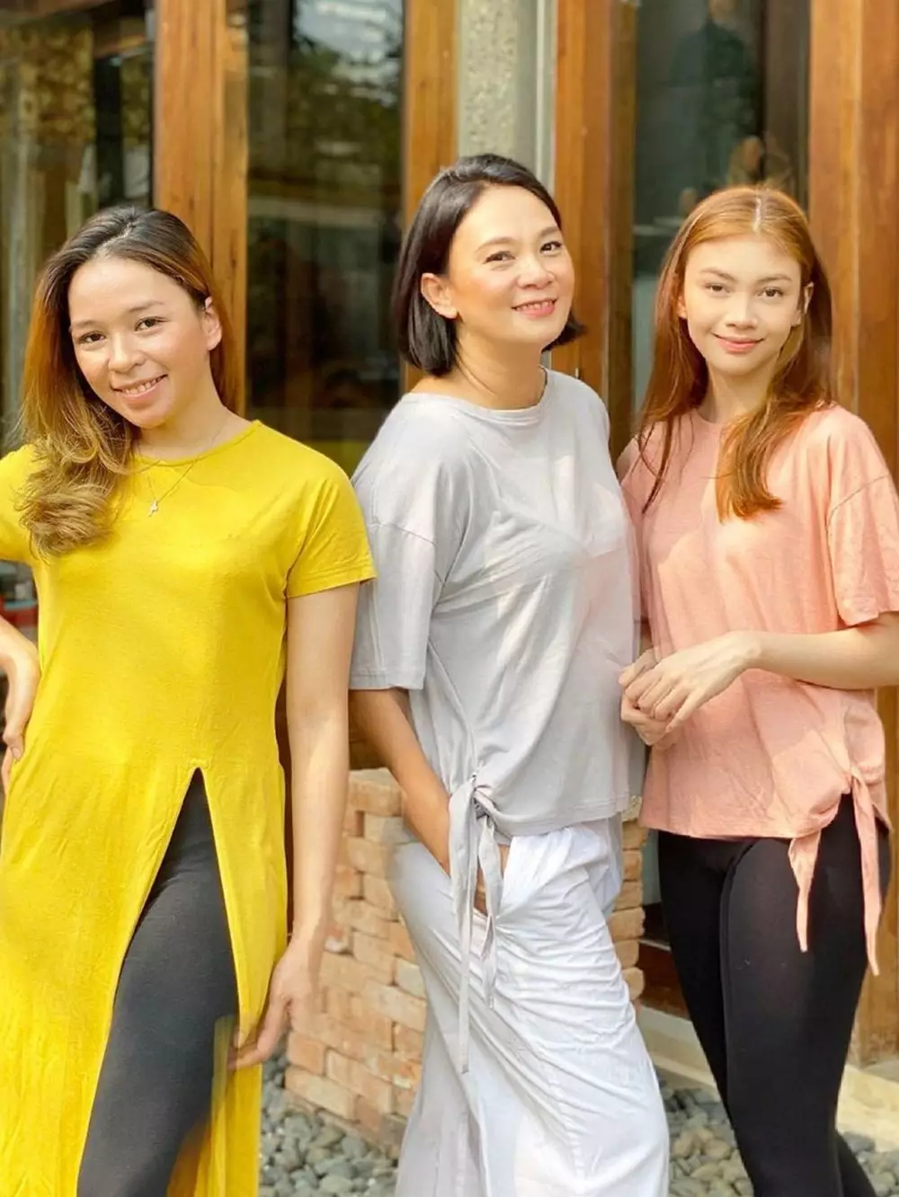 Dian Nitami dan putri angkat instagram Dian Nitami dan putri angkat instagram