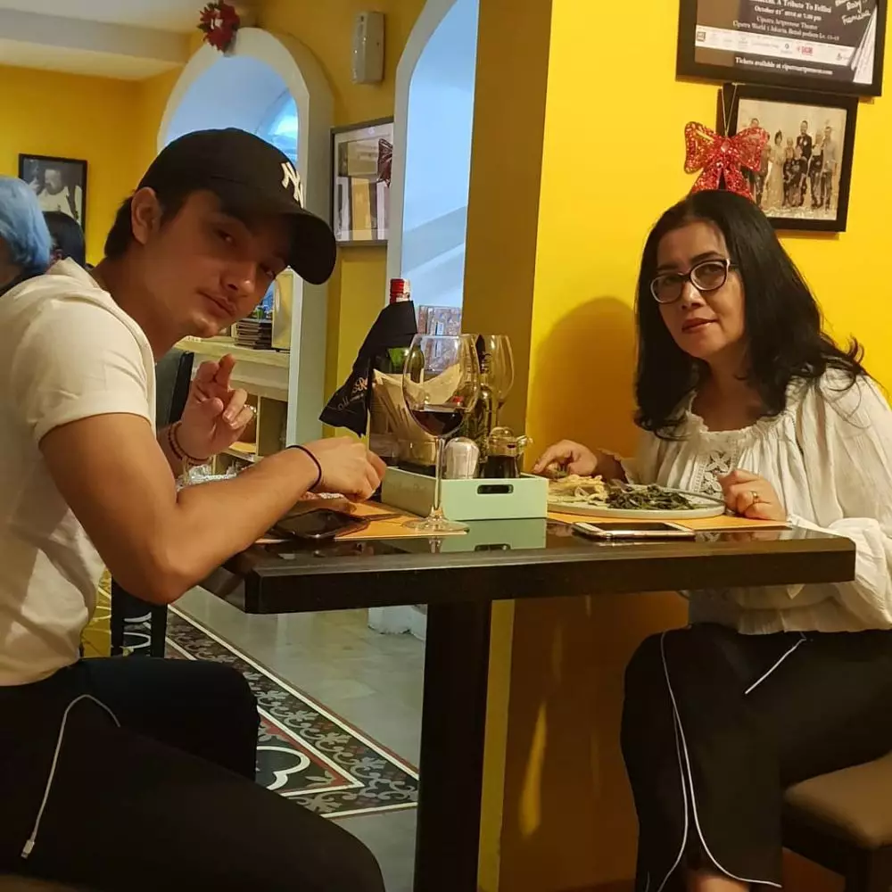 potret manis Bryan Domani mama Instagram