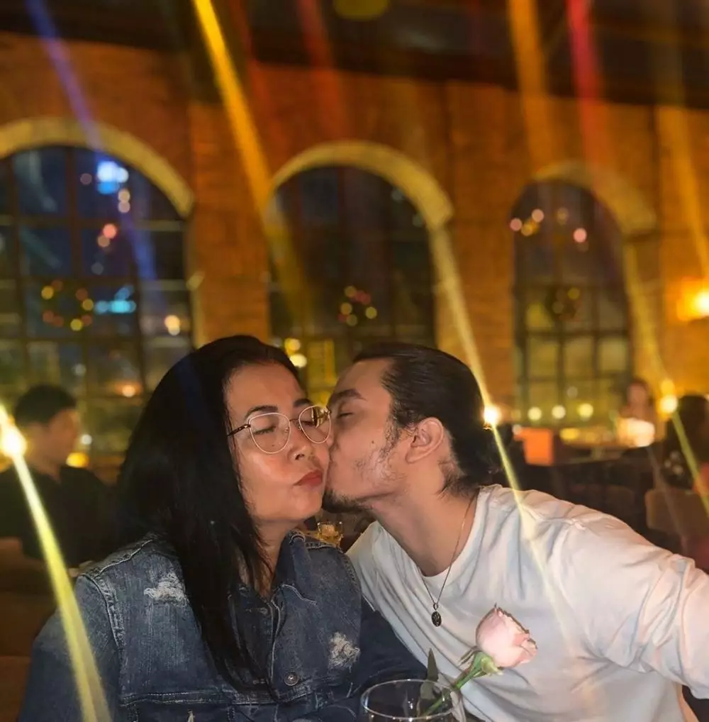 potret manis Bryan Domani mama Instagram