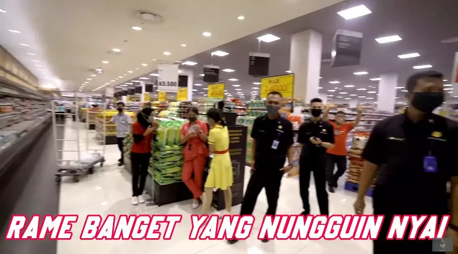 nikita mirzani belanja bulanan © 2020 brilio.net nikita mirzani belanja bulanan © 2020 brilio.net