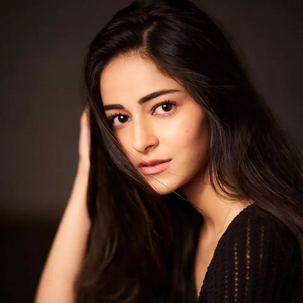pesona ananya panday instagram