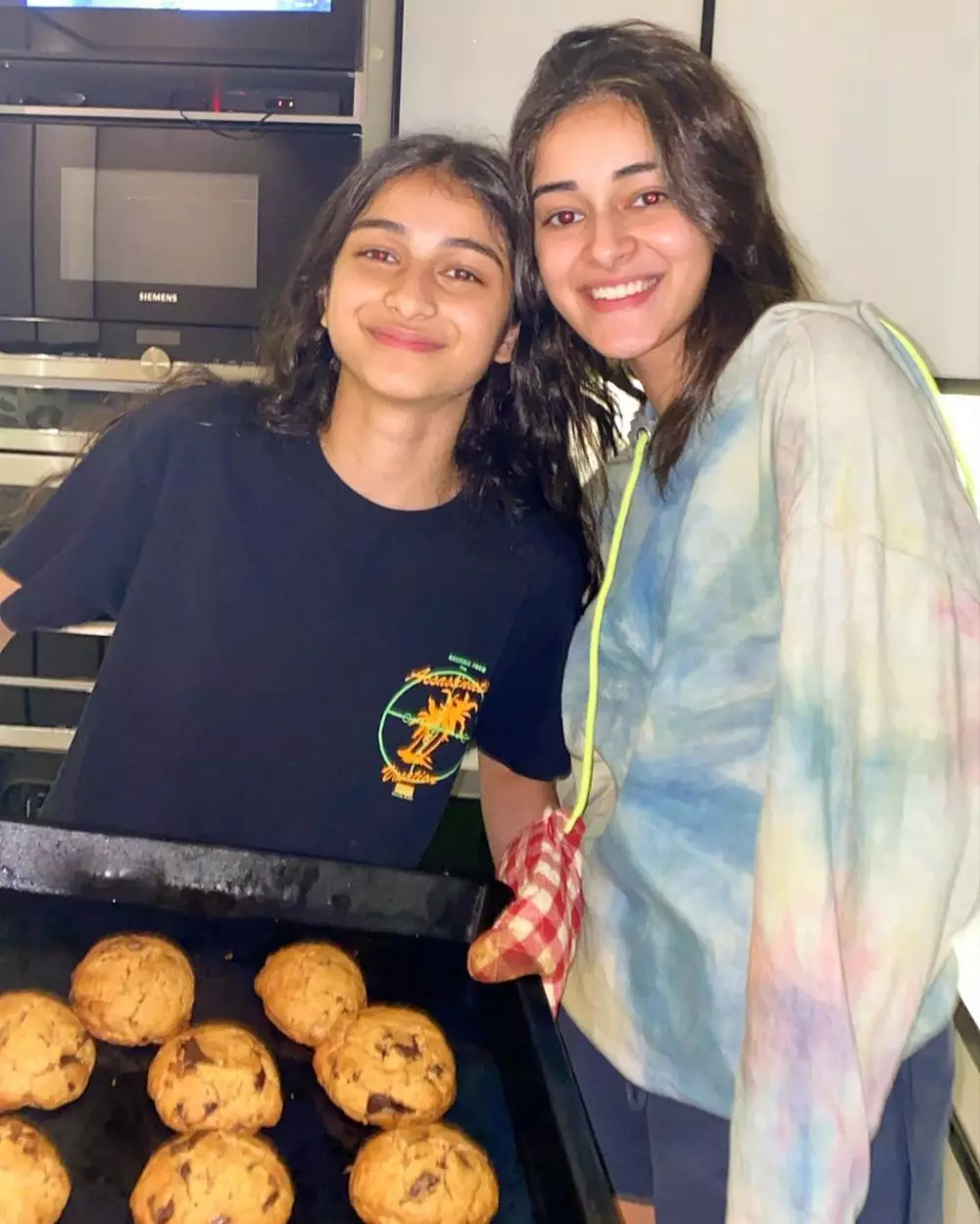 pesona ananya panday instagram