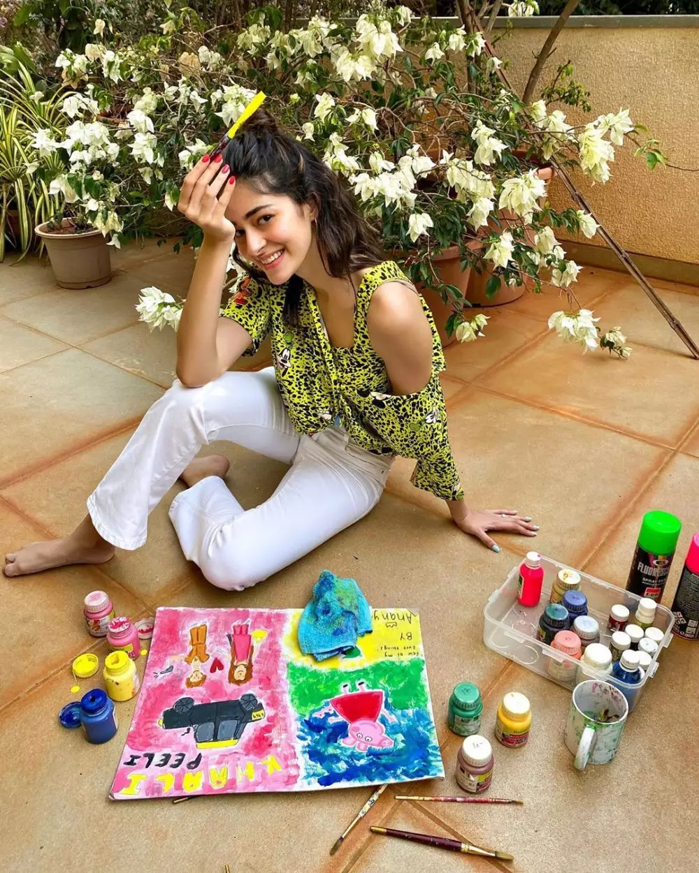 pesona ananya panday instagram