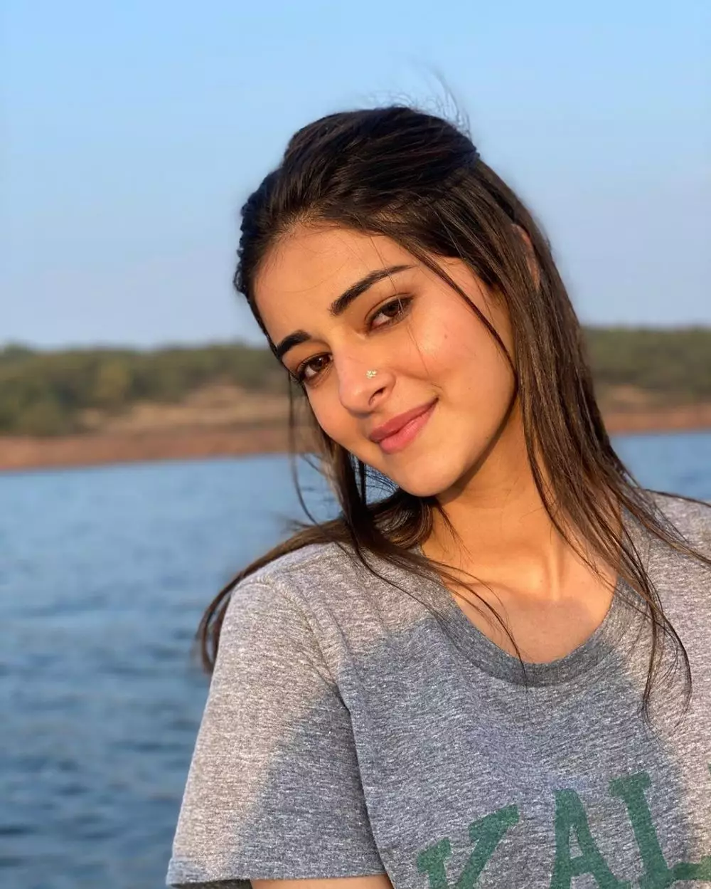 pesona ananya panday instagram
