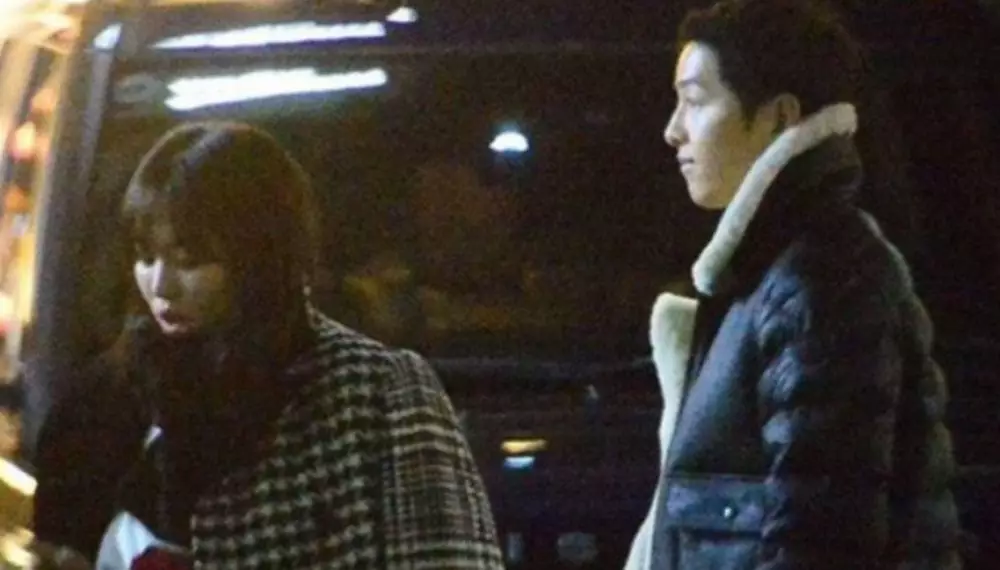 Song Hye-kyo dan Song Joong-ki kencan berbagai sumber Song Hye-kyo dan Song Joong-ki kencan berbagai sumber