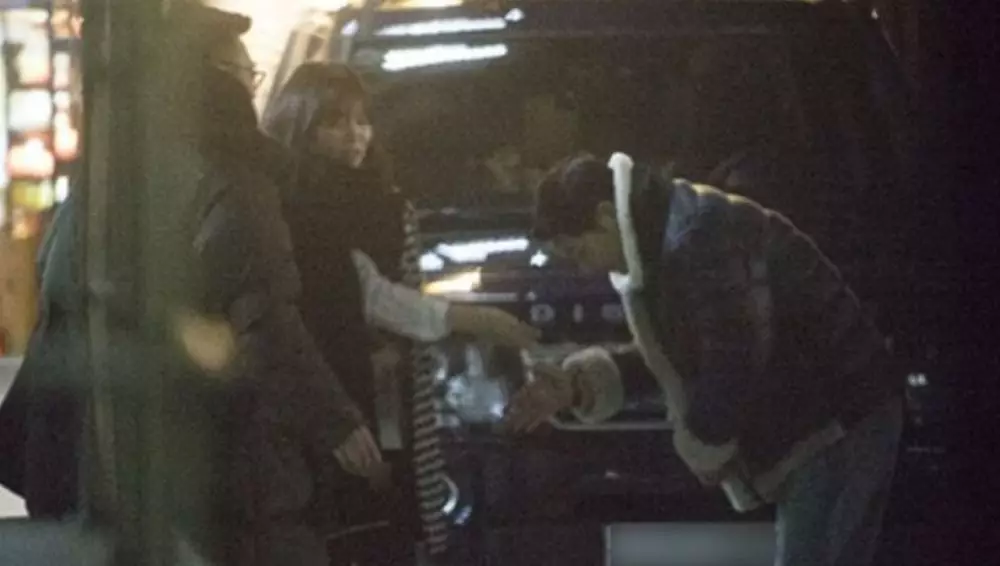 Song Hye-kyo dan Song Joong-ki kencan berbagai sumber Song Hye-kyo dan Song Joong-ki kencan berbagai sumber