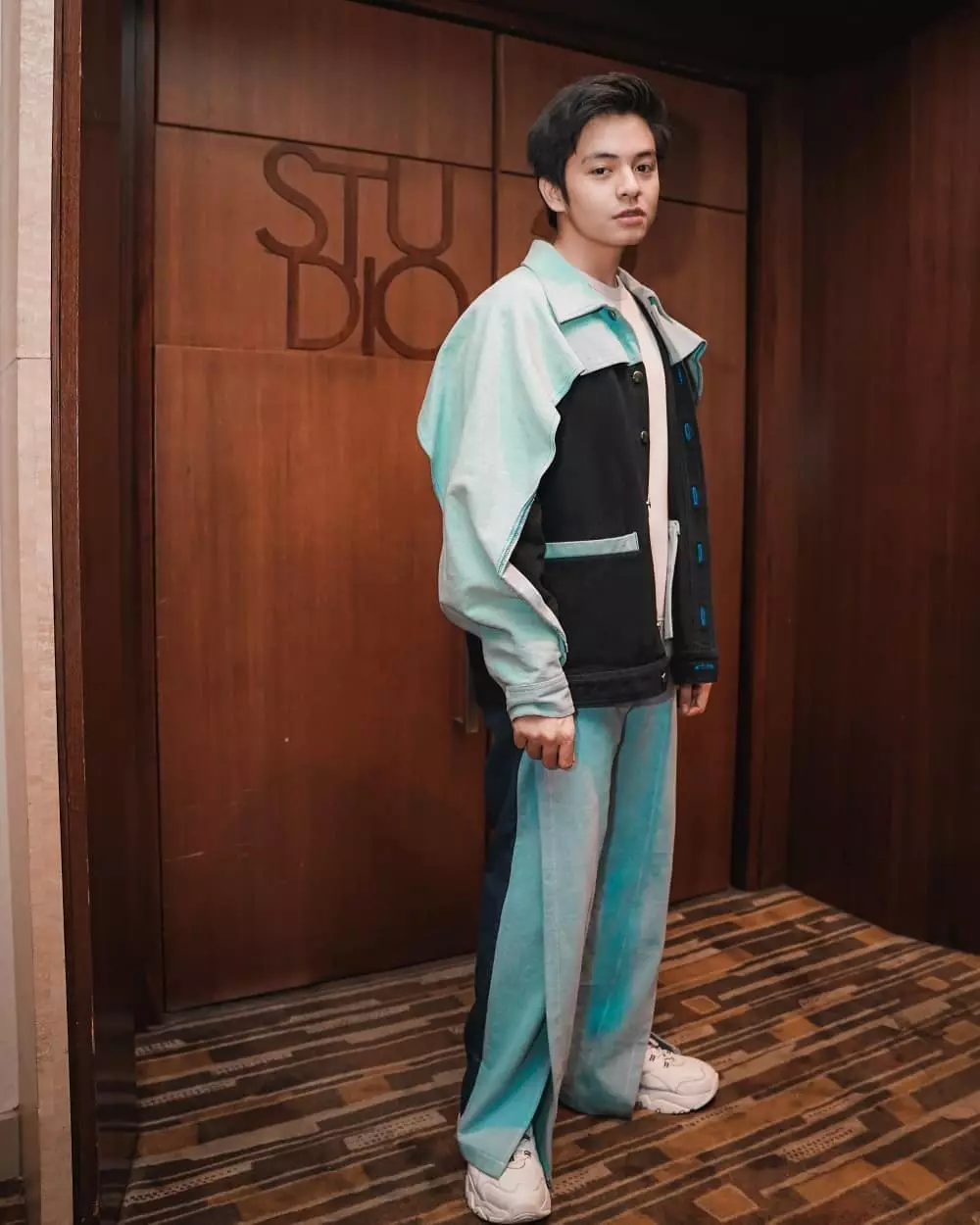 seleb dekat Amanda Manopo berbagai sumber