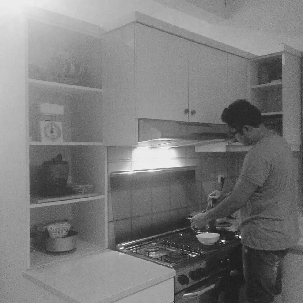 seleb ganteng masakin istri © 2020 brilio.net seleb ganteng masakin istri © 2020 brilio.net