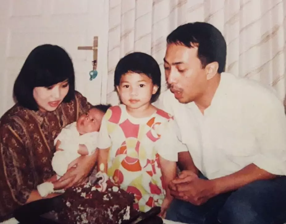 potret masa kecil isyana dan kakak instagram