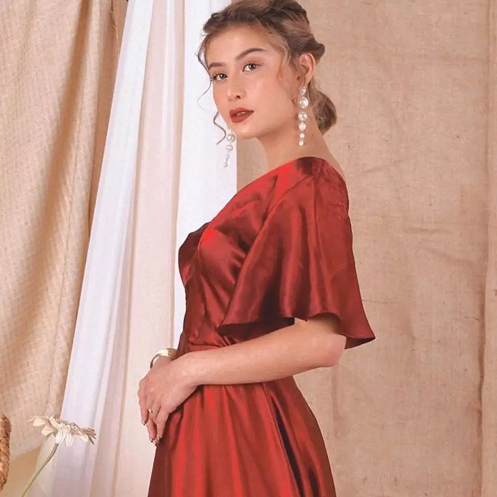 15 Penampakan rumah mewah Awkarin, ada fasilitas lift dan kantor