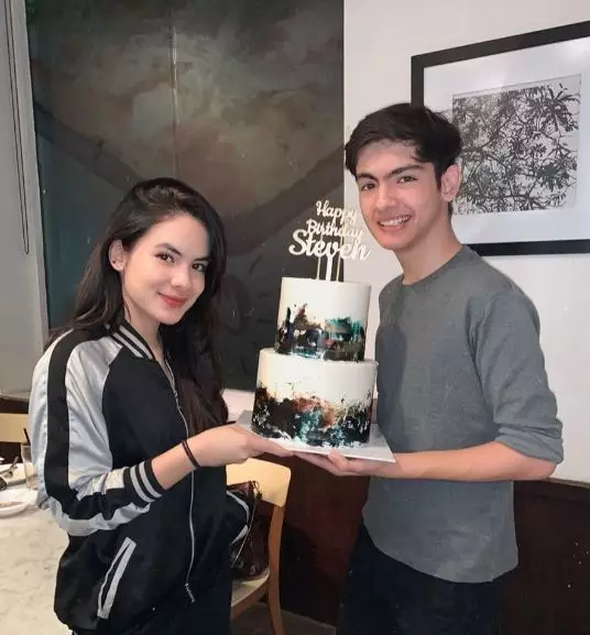 Steffi Zamora dan sang kakak Instagram