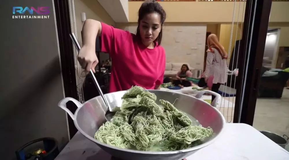momen nagita masak besar © 2020 brilio.net