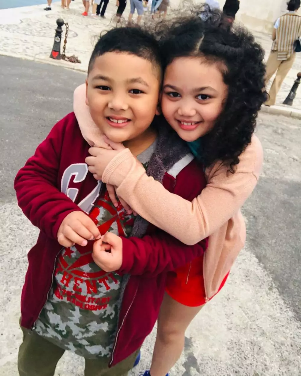 Amora dan Kellen berbagai sumber