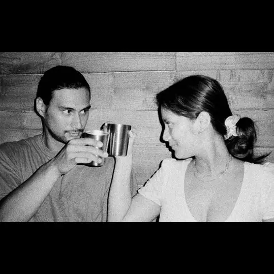 Posting foto cincin, Tara Basro konfirmasi telah menikah