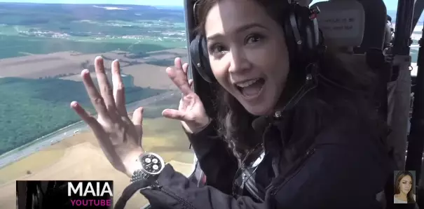 Potret Maia naik jet YouTube/Maia Estianty Potret Maia naik jet YouTube/Maia Estianty