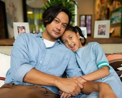 5 Fakta terbaru kasus narkoba Dwi Sasono © 2020 brilio.net 5 Fakta terbaru kasus narkoba Dwi Sasono © 2020 brilio.net