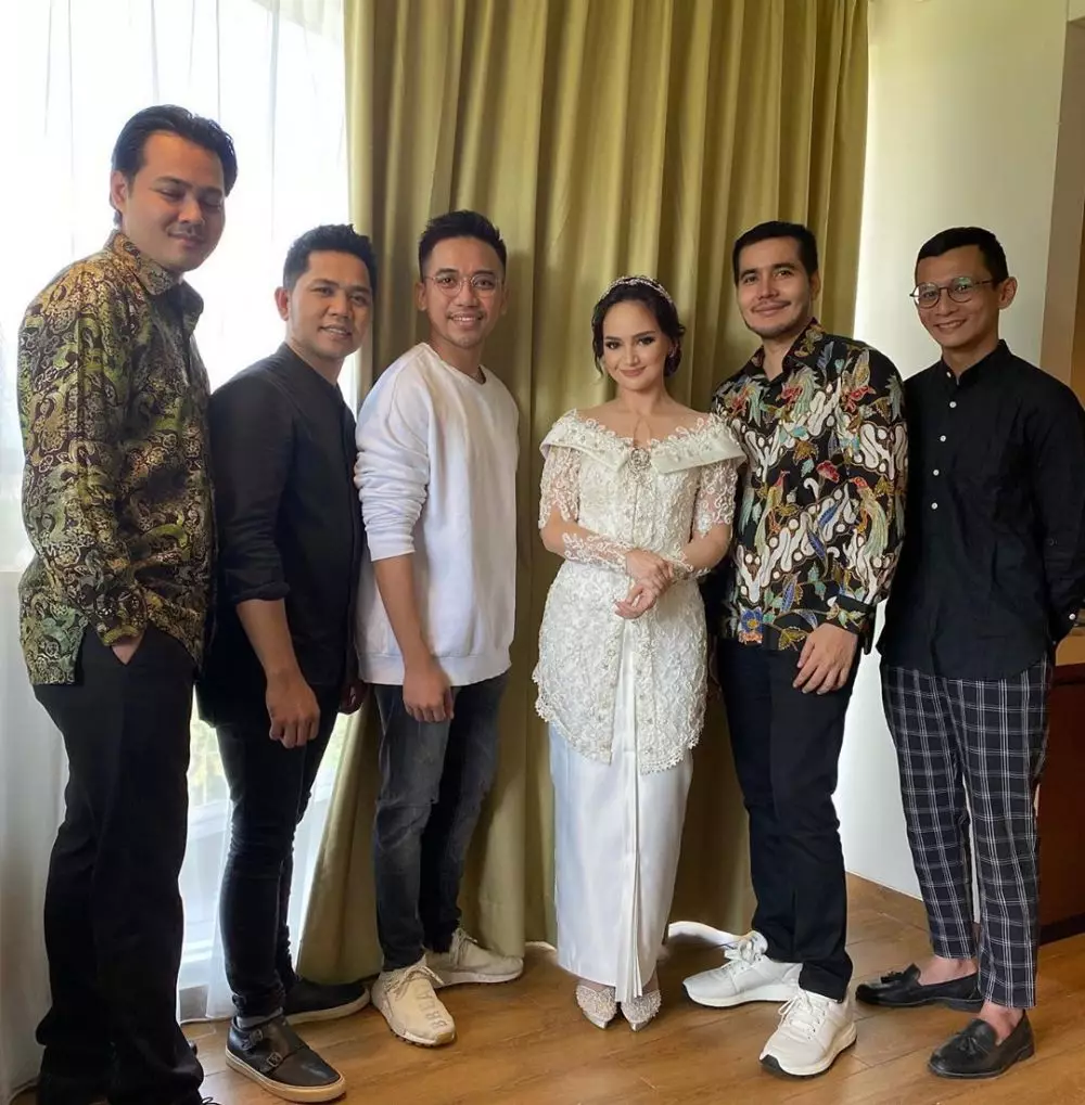 potret pernikahan Angelica dan Rico berbagai sumber