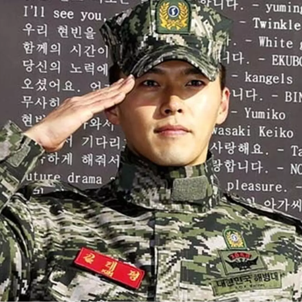 5 Seleb Korea masuk Angkatan Laut saat wajib militer, Hyun Bin gagah