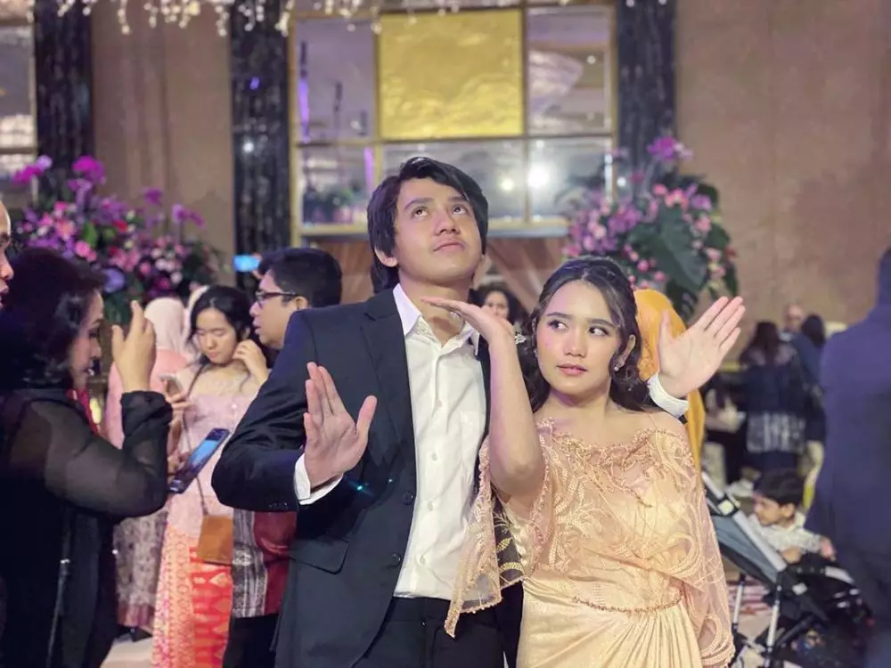 potret kebersamaan arbani yasiz dan adik instagram