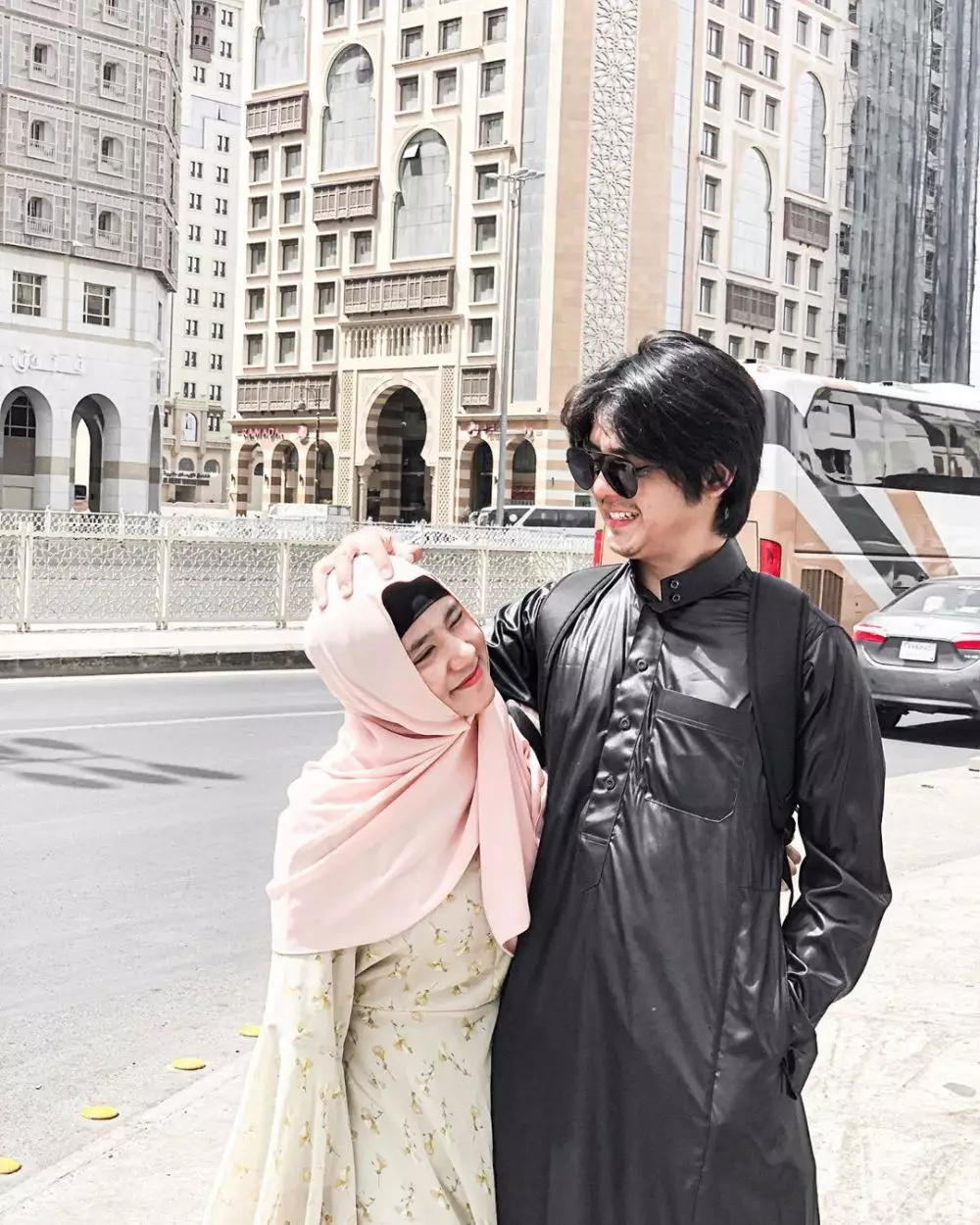 potret kebersamaan arbani yasiz dan adik instagram