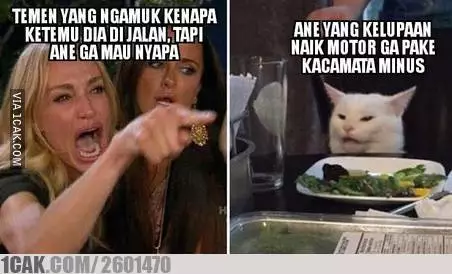 Meme orang berkaca mata berbagai sumber Meme orang berkaca mata berbagai sumber