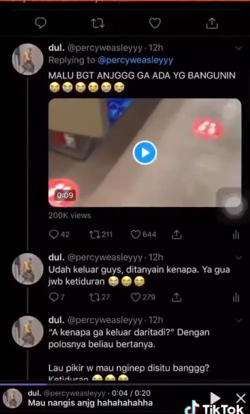 viral penumpang terjebak di gerbong Berbagai Sumber