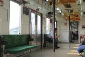 Viral penumpang terjebak di dalam gerbong KRL, ini cerita lengkapnya