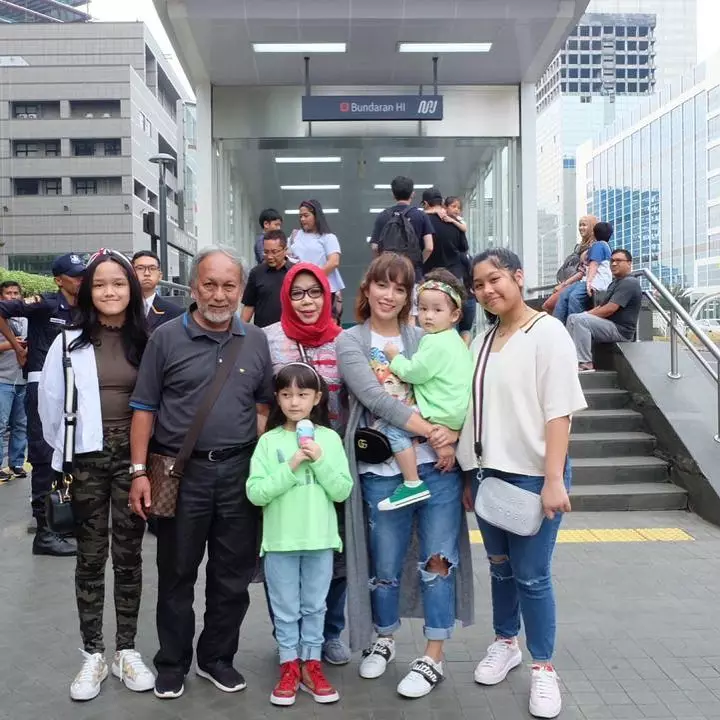 Ussy dan ibunya © 2020 brilio.net