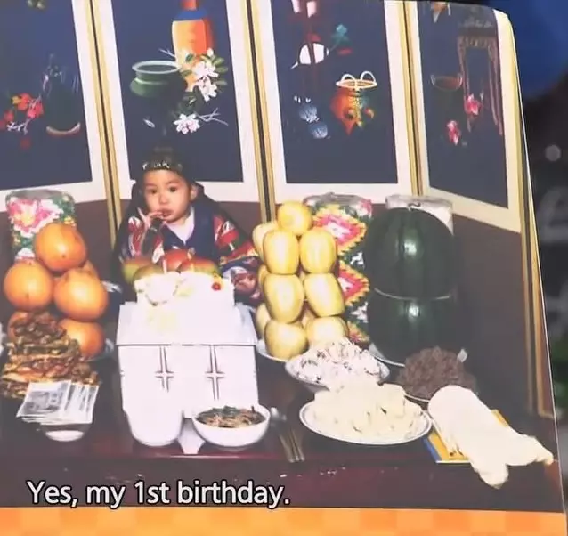 Potret Lee Min-ho masa kecil  berbagai sumber Potret Lee Min-ho masa kecil  berbagai sumber