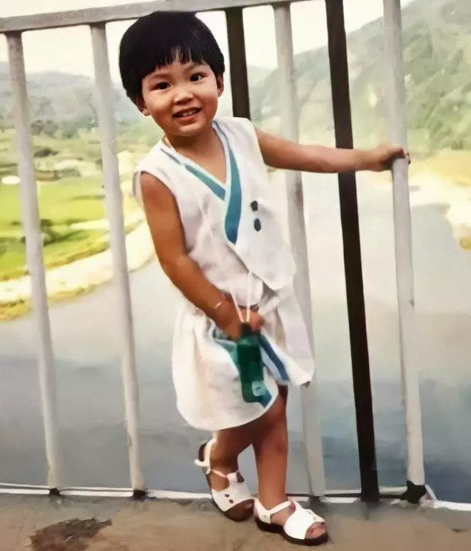 Potret Lee Min-ho masa kecil  berbagai sumber Potret Lee Min-ho masa kecil  berbagai sumber
