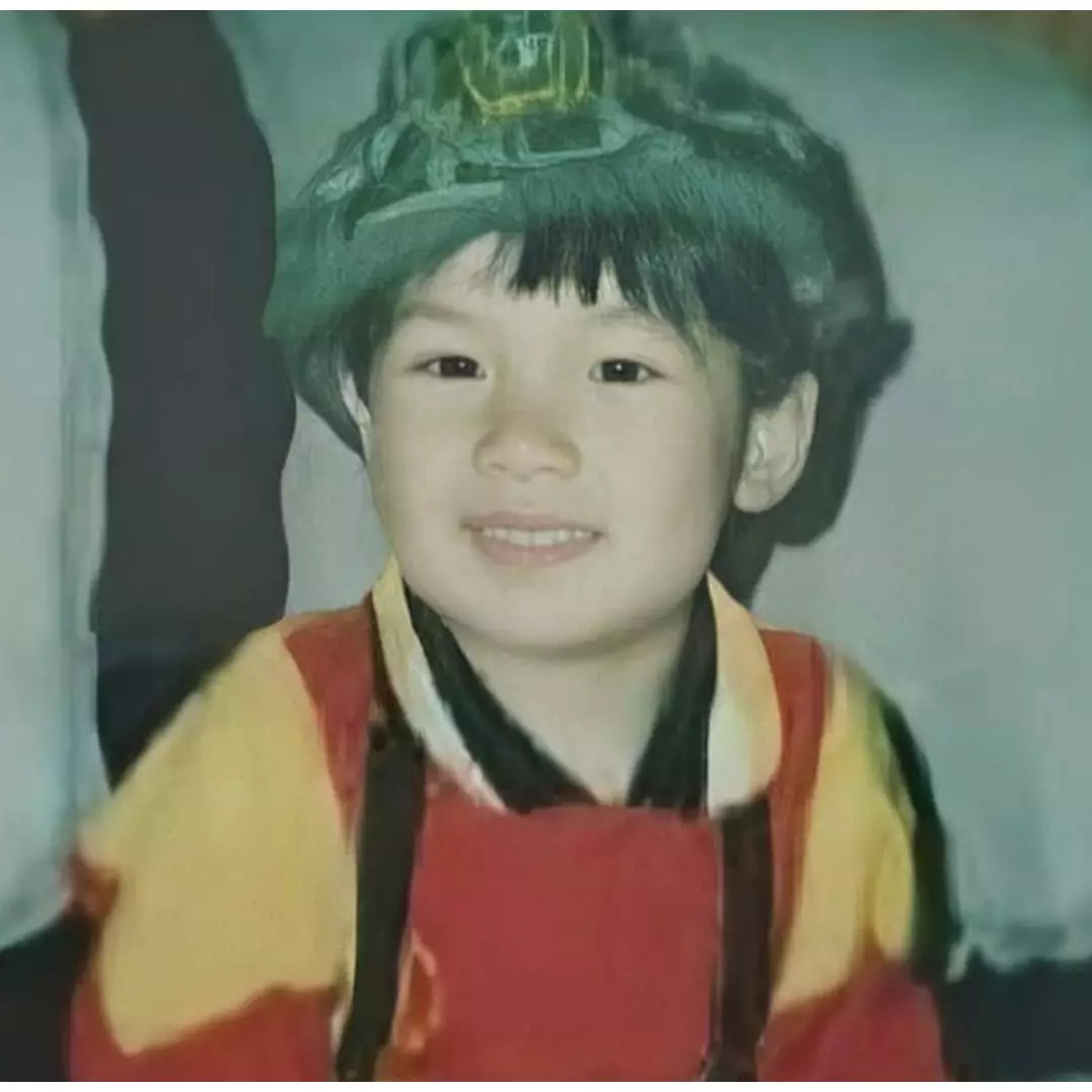 10 Potret masa kecil Lee Min-ho, bukti gantengnya dari dulu