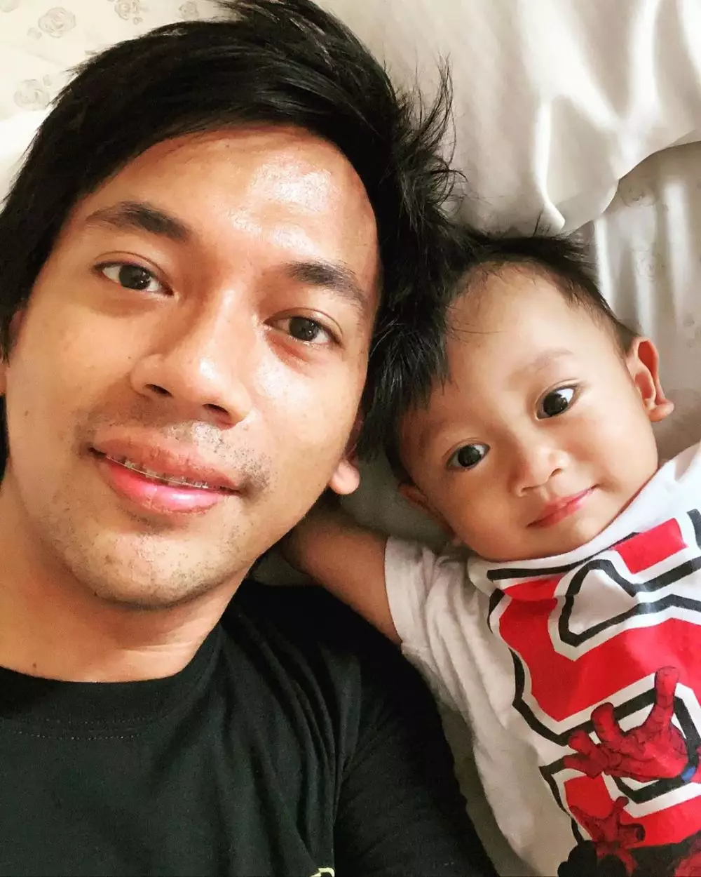 Rian D'masiv dan keluarga Instagram Rian D'masiv dan keluarga Instagram