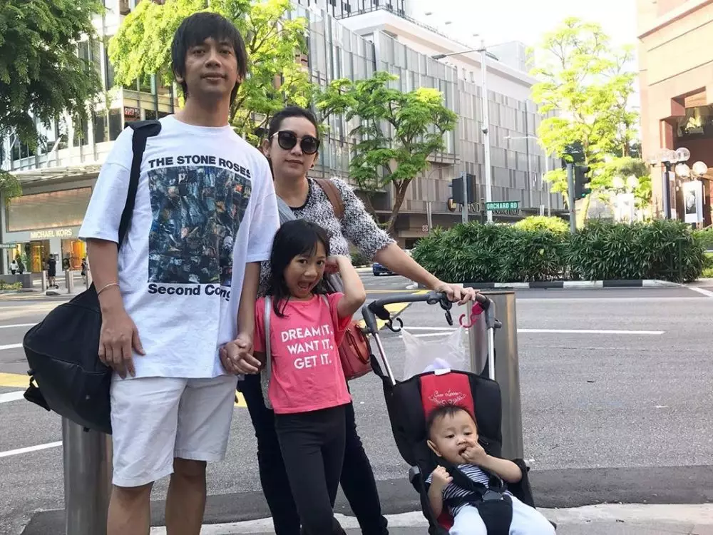 Rian D'masiv dan keluarga Instagram Rian D'masiv dan keluarga Instagram
