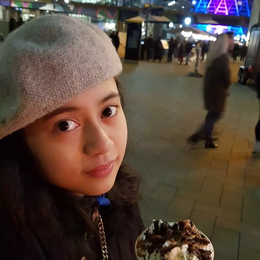 Potret Serra Abbie Instagram